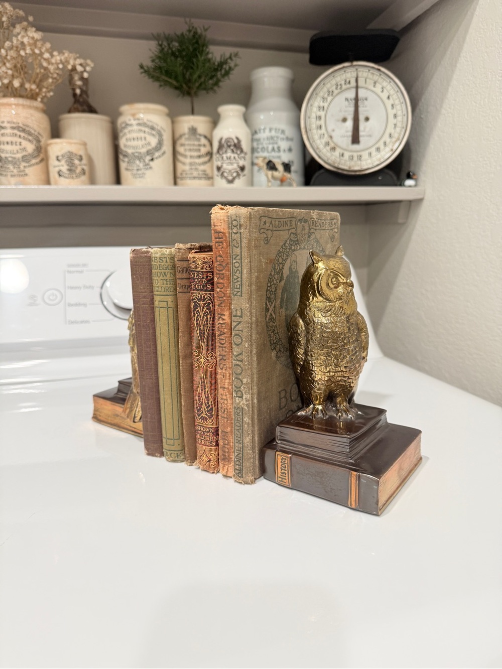 Mid century modern Brass Owl Bookend Pair - Picture 8 of 16